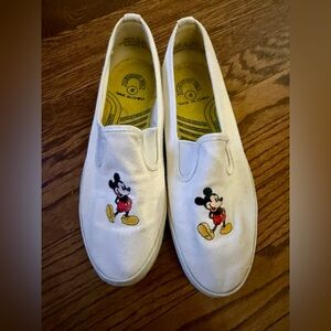 Disney Mickey Mouse Slip On Sneakers Womens 8 White Good Embroidered Canvas